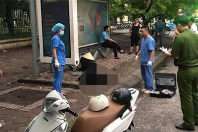 Hà Nội: Kinh hãi phát hiện người đàn ông tử vong ở bến xe buýt