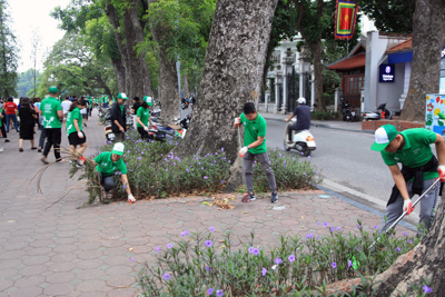 Quận Hoàn Kiếm đẩy mạnh bảo vệ môi trường xanh - sạch - đẹp