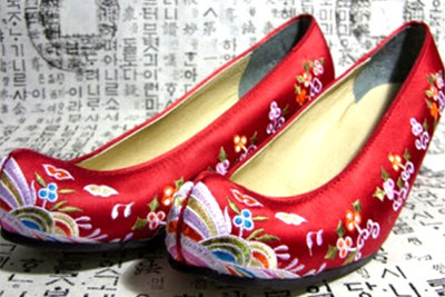 Giày dép truyền thống của Nhật Bản, Hàn Quốc và Đài Loan có lịch sử huy hoàng