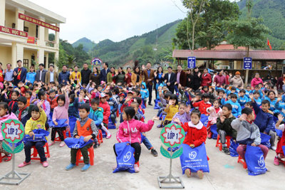 Kỷ niệm 25 năm Tập đoàn Inox Hoàng Vũ: Chung tay vì thế hệ trẻ