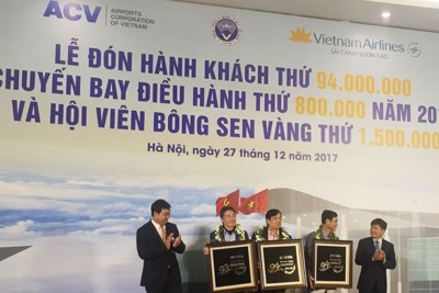 Cảng hàng không Việt Nam đón hành khách thứ 94 triệu trong năm