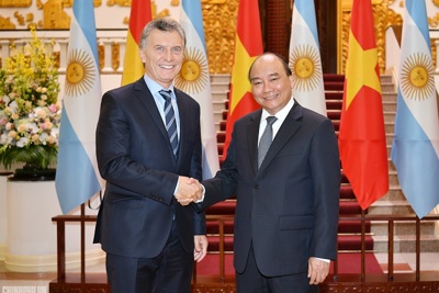 Tổng thống Argentina: Có hơn 100 triệu điện thoại sản xuất tại Việt Nam được bán tại Argentina