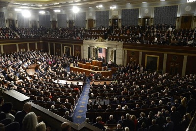 Quốc hội Mỹ thông qua dự luật chi tiêu, giúp chính phủ không bị đóng cửa