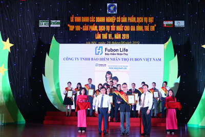 Fubon Life Việt Nam 5 lần lọt top 100 sản phẩm tốt nhất cho gia đình, trẻ em
