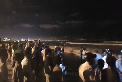 2 học sinh tắm biển mất tích ở Đà Nẵng: Đã tìm được thi thể một nạn nhân