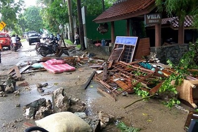 Chùm ảnh phản ánh thiệt hại nặng nề sóng thần gây ra cho Indonesia