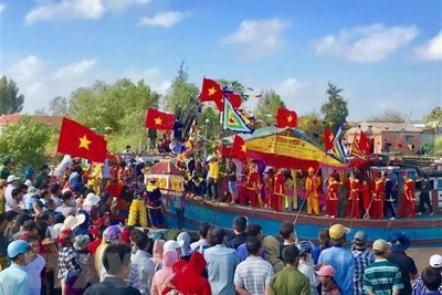 Lễ hội Nghinh Ông Nam Hải: Giao lưu văn hóa, gắn kết cộng đồng