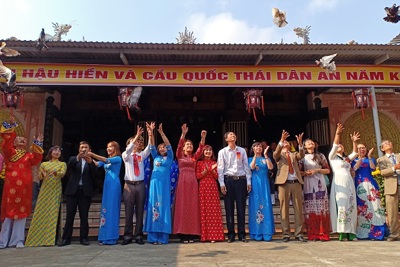 Đà Nẵng: Sắc xuân về tại Lễ Hội làng giữa phố Hòa Minh