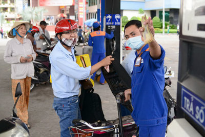 Tăng thuế môi trường xăng dầu: Nhiều Bộ “chê” lý do chưa thuyết phục