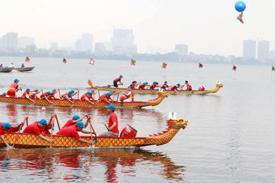 [Ảnh] Hấp dẫn với màn tranh tài tại Lễ hội Bơi chải thuyền rồng Hà Nội 2019