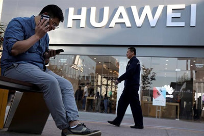 Mỹ bất ngờ "nhẹ tay" với Huawei vì sập mạng?