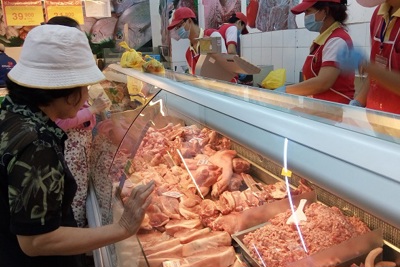 Bình ổn giá thịt lợn: Doanh nghiệp tự hại mình nếu “găm hàng”