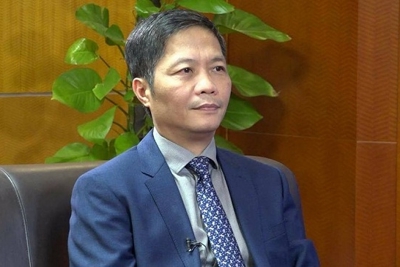 Bộ trưởng Trần Tuấn Anh xin lỗi trong vụ dùng xe công đón người thân tại sân bay Nội Bài