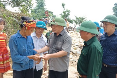 400 triệu đồng hỗ trợ đồng bào vùng lũ tỉnh Hà Giang