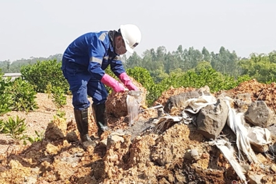 Vụ chôn trộm chất thải tại huyện Sóc Sơn: Chưa phát tán ra môi trường xung quanh