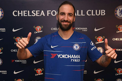Gonzalo Higuain chính thức cập bến Chelsea