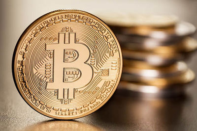 Bitcoin sắp đạt mốc 14.000 USD