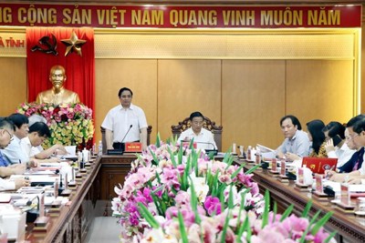 Đoàn Tiểu ban Văn kiện Đại hội XIII khảo sát và làm việc tại Hà Tĩnh