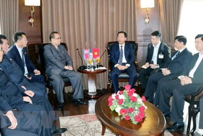 Đoàn đại biểu Lãnh đạo cấp cao Triều Tiên tham quan Vịnh Hạ Long