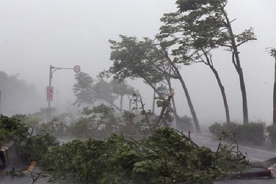 Áp thấp nhiệt đới Kajiki đổ bộ vào đất liền, các tỉnh miền Trung đang mưa rất to