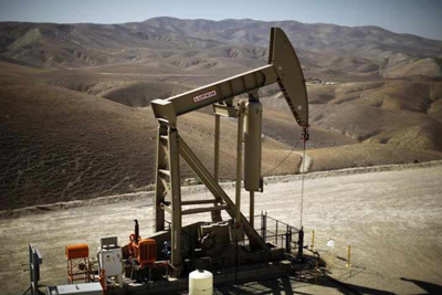 Chịu sức ép khả năng OPEC nâng sản lượng, giá dầu giảm hơn 1%