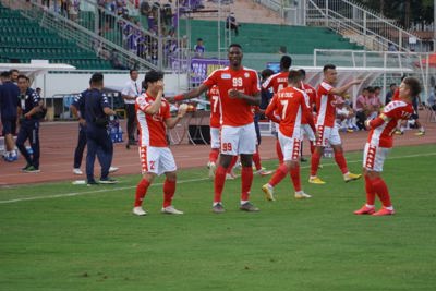Công Phượng lập công, TP Hồ Chí Minh vẫn thua ngược Hà Nội FC