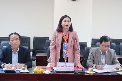 Trưởng Ban Dân vận Thành ủy Nguyễn Thị Tuyến: Cục Hải quan Thành phố cần đẩy nhanh tiến độ Đại hội các chi bộ cơ sở