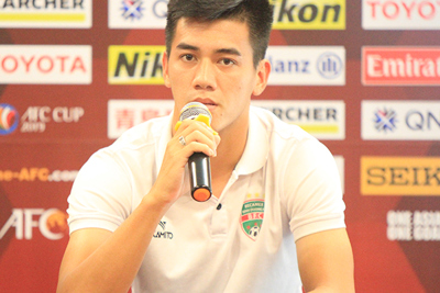 Sao U23 Việt Nam tự tin ghi bàn vào lưới Hà Nội FC