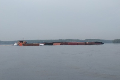 TP Hồ Chí Minh: Tàu chở container chìm trên sông Lòng Tàu