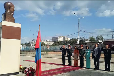 Đại sứ quán Việt Nam tại Mông Cổ viếng Chủ tịch Hồ Chí Minh, tưởng niệm các anh hùng liệt sĩ