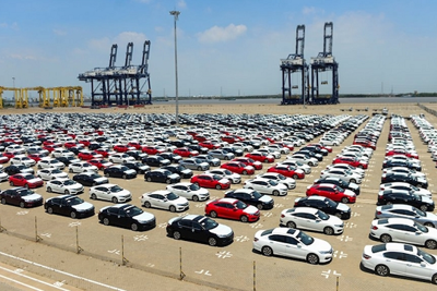 8.000 ô tô nhập khẩu về Việt Nam trong tháng 2/2019