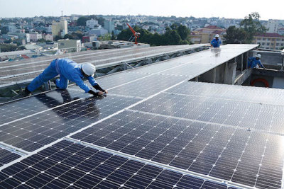 EVN không ủng hộ phát triển điện mặt trời tại vùng bức xạ thấp