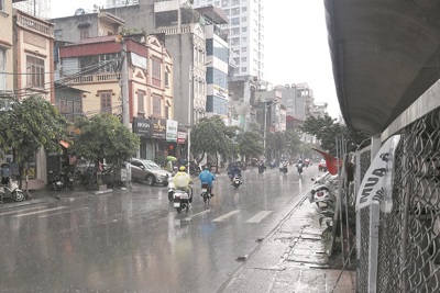 Tai nạn rình rập trên đường Minh Khai