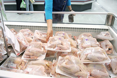 Giá thịt gà tăng mạnh