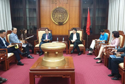 Thứ trưởng Bộ Y tế cùng Đại sứ Hàn Quốc chia sẻ kinh nghiệm phòng chống dịch Covid-19