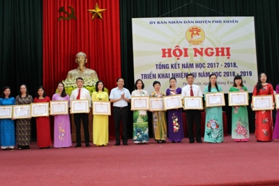 Hơn 100 học sinh huyện Phú Xuyên đạt giải tại các kỳ thi