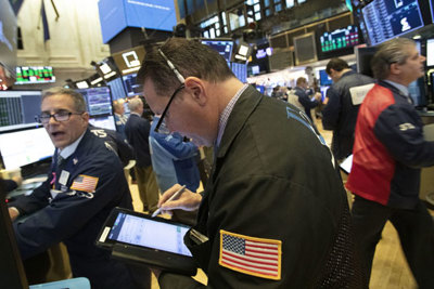 Phố Wall khởi sắc, Dow Jones vọt hơn 300 điểm nhờ đà phục hồi của lợi suất trái phiếu