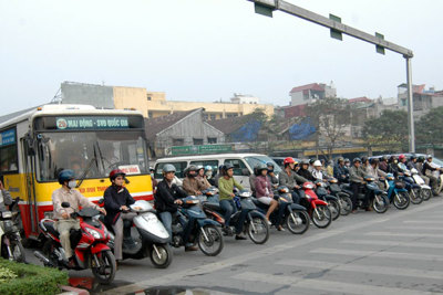 Hạn chế phương tiện cá nhân: Giãn áp lực giao thông trong nội đô