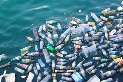 Mỗi phút có 1 triệu chai nước uống bằng nhựa được bán ra