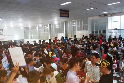 TP Hồ Chí Minh: MobiFone tặng 1.200 vé tàu cho công nhân nghèo về quê ăn Tết
