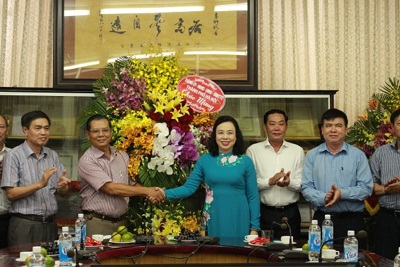Phó Bí thư Thường trực Thành ủy Ngô Thị Thanh Hằng thăm và chúc mừng Đài PT&TH Hà Nội