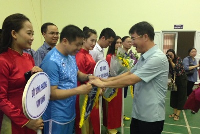 24 đội tham gia giải bóng đá quận Thanh Xuân