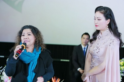 Xem MV của Huyền Trang, NSND Thanh Hoa thấy có lỗi với bà và mẹ mình