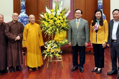 Đoàn đại biểu Thành hội Phật giáo Hà Nội chúc Tết lãnh đạo Thành phố