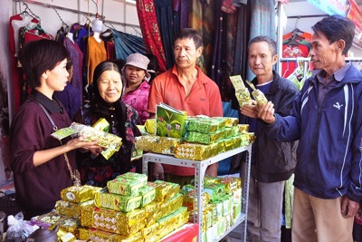 Tổ chức phiên chợ Việt tại ngoại thành: Tiện cho dân, lợi cho doanh nghiệp