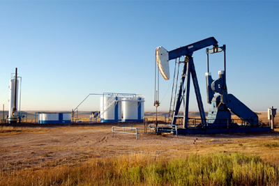 Giá dầu Mỹ giảm do OPEC và Nga chuẩn bị nới lỏng thỏa thuận giảm sản lượng