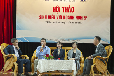 Sinh viên với doanh nghiệp: Khai mở đường - Trao cơ hội