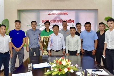 8 đội tranh tài tại giải bóng đá tranh cúp Phúc Hoàng Ngọc