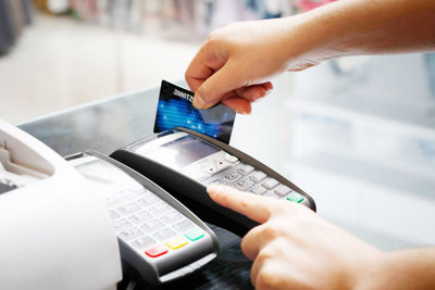 Quẹt thẻ tín dụng “kinh tế” nhất