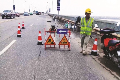 Sửa cầu Thăng Long: Tránh đi vào vết xe đổ